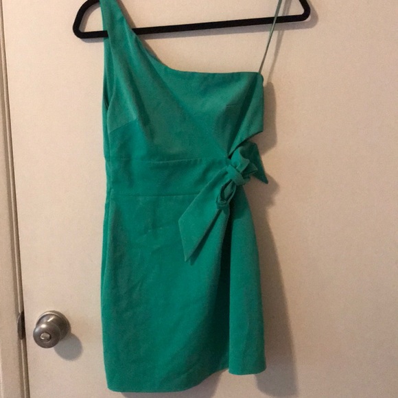 zara green one shoulder dress